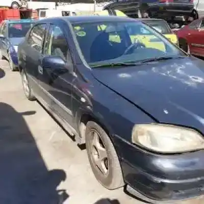 Veículo de Sucata opel astra g berlina g-z16se do ano 2000 alimentado 