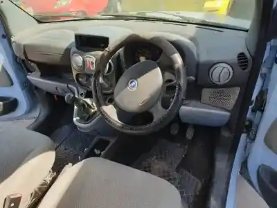 Здавання транспортного засобу fiat i doblò (119) 223a7000 року 2004 потужний 