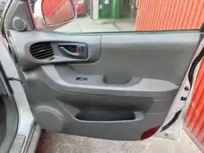 Veicolo di demolizione hyundai santa fe (sm) g6ba dell'anno 2000 alimentato 