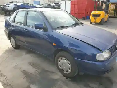 Sloopvoertuig seat                                               cordoba berlina (6l2)                                                                                                                                                                                                                                      1.4 16v                                                                                                                                                                                                                                                    van het jaar 1999 aangedreven 