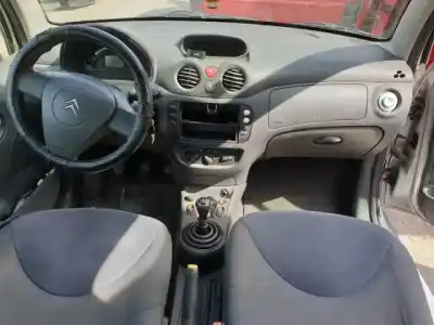 Здавання транспортного засобу citroen c3 8hx року 2002 потужний 