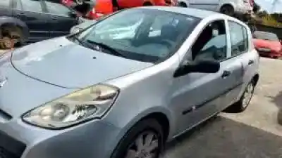 Veicolo di demolizione renault clio iii k9k768 dell'anno 2007 alimentato 