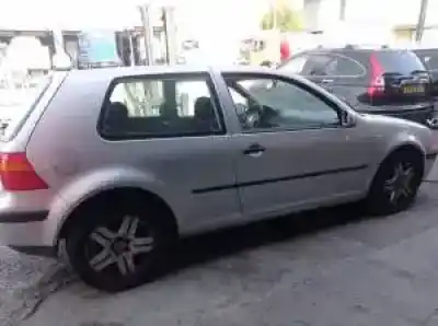 Veículo de Sucata volkswagen golf iv berlina (1j1) bcb do ano 2000 alimentado 
