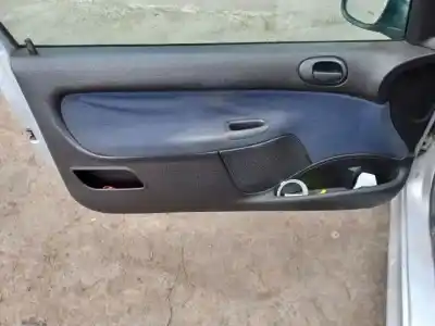 Scrapping Vehicle peugeot 206 berlina g-kfx of the year 2000 powered 