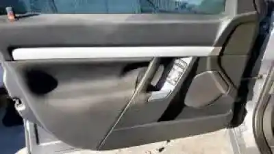 Veicolo di demolizione opel vectra c berlina d-z19dt dell'anno 2004 alimentato 