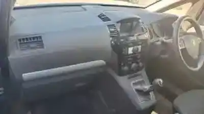 Scrapping Vehicle opel zafira b z16xer of the year 2007 powered 