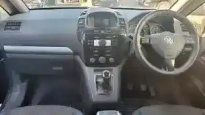 Scrapping Vehicle opel zafira b z16xer of the year 2007 powered 