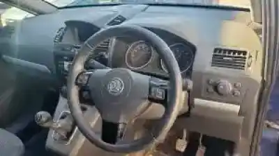 Scrapping Vehicle opel zafira b z16xer of the year 2007 powered 