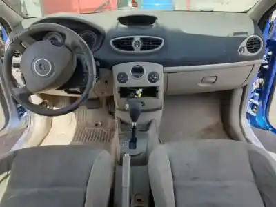 Scrapping Vehicle renault clio iii k4mc8 of the year 2005 powered 