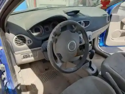 Scrapping Vehicle renault clio iii k4mc8 of the year 2005 powered 