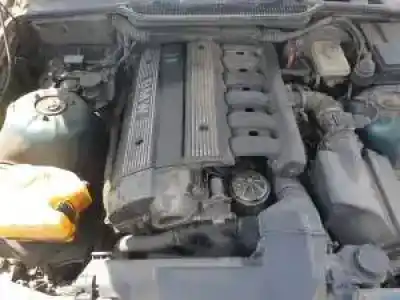 Veículo de Sucata bmw serie 3 berlina (e36) m50b206s2vanos do ano 1991 alimentado 