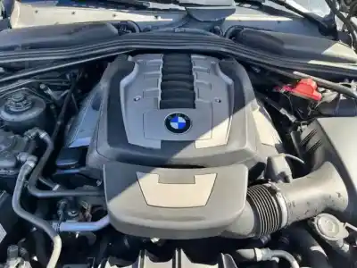 Sloopvoertuig bmw serie 6 cabrio (e64) n62b48b van het jaar 2005 aangedreven 