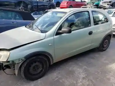 Здавання транспортного засобу opel corsa c z10xe року 2000 потужний 