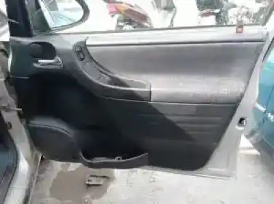 Veículo de Sucata opel zafira a y20dth do ano 2003 alimentado 