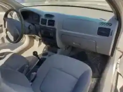 Veículo de Sucata kia rio (dc) a3d do ano 2002 alimentado 