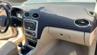 Veicolo di demolizione ford focus cabrio (ca5) g6db dell'anno 2006 alimentato 