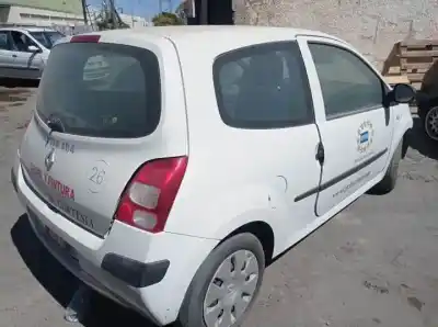 Veicolo di demolizione renault twingo d7f800 dell'anno 2007 alimentato 