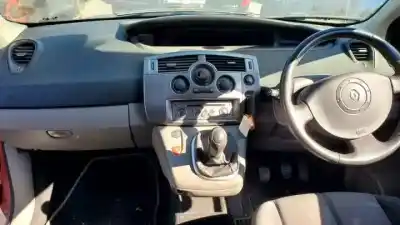 Здавання транспортного засобу renault scénic ii (jm0/1_) 2.0 (jm05, jm0u, jm1n, jm1u, jm2v) року 2003 потужний 