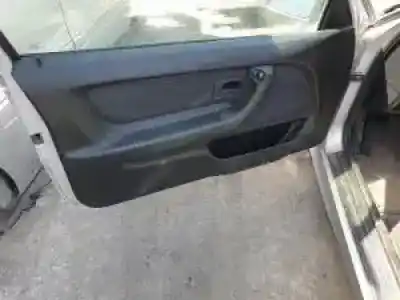 Vehicul casat bmw serie 3 compacto (e36) 174t1 al anului 1995 alimentat 