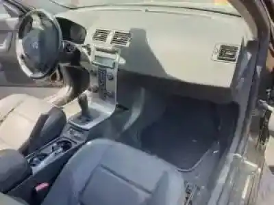 Verschrottungsfahrzeug volvo s40 berlina d4164t des jahres 2004 angetrieben 