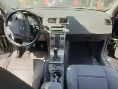 Verschrottungsfahrzeug volvo s40 berlina d4164t des jahres 2004 angetrieben 