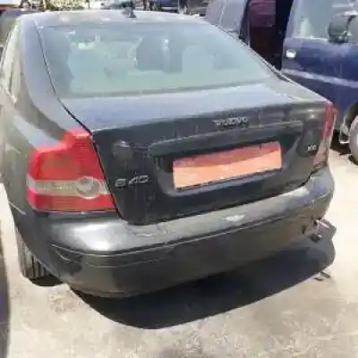 Verschrottungsfahrzeug volvo s40 berlina d4164t des jahres 2004 angetrieben 