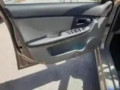 Veicolo di demolizione kia cerato (ld) d4ea dell'anno 2004 alimentato 