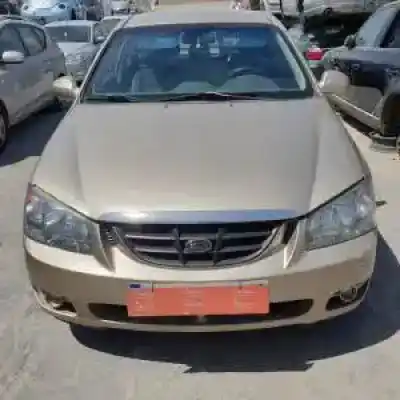 Veicolo di demolizione KIA CERATO (LD) D4EA dell'anno 2004 alimentato 