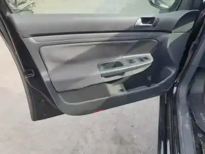 Veículo de Sucata volkswagen golf v berlina (1k1) bxe do ano 2007 alimentado 