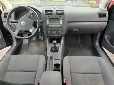 Veículo de Sucata volkswagen golf v berlina (1k1) bxe do ano 2007 alimentado 