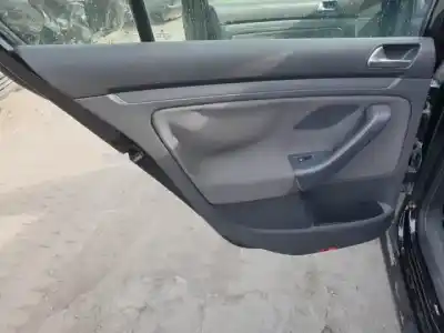 Veículo de Sucata volkswagen golf v berlina (1k1) bxe do ano 2007 alimentado 