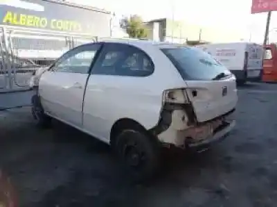 Veículo de Sucata seat ibiza (6l1) blt do ano 2003 alimentado 