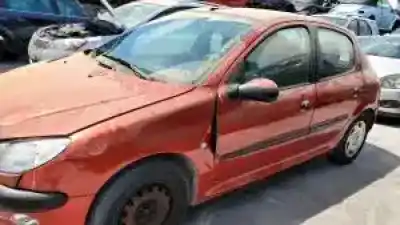Veicolo di demolizione peugeot 206 berlina g-kfx dell'anno 1999 alimentato 