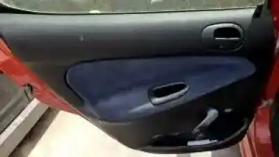 Veicolo di demolizione peugeot 206 berlina g-kfx dell'anno 1999 alimentato 