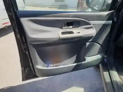 Здавання транспортного засобу ford galaxy (vy) y5b року 2000 потужний 