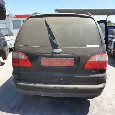 Здавання транспортного засобу ford galaxy (vy) y5b року 2000 потужний 