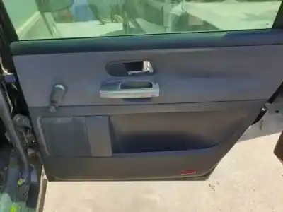 Здавання транспортного засобу ford galaxy (vy) y5b року 2000 потужний 