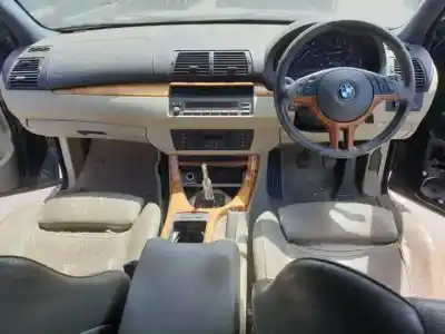 Scrapping Vehicle bmw x5 (e53) m57-306d1 of the year 2001 powered 