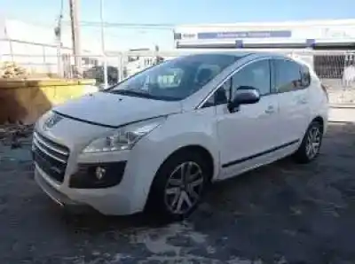 Sloopvoertuig peugeot 3008 (t84) rh02 van het jaar 2011 aangedreven 