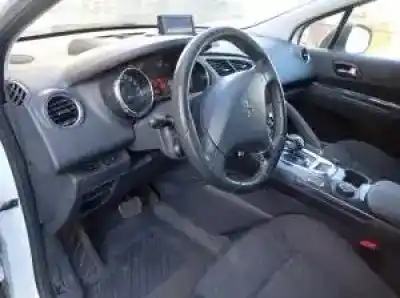 Sloopvoertuig peugeot 3008 (t84) rh02 van het jaar 2011 aangedreven 