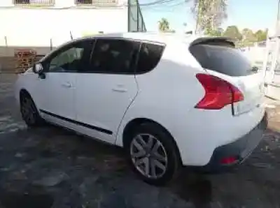 Sloopvoertuig peugeot 3008 (t84) rh02 van het jaar 2011 aangedreven 