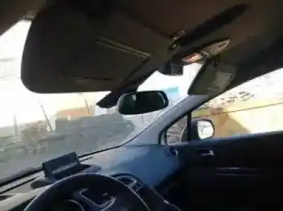 Sloopvoertuig peugeot 3008 (t84) rh02 van het jaar 2011 aangedreven 