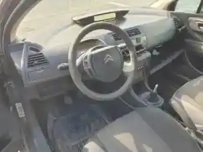 Sloopvoertuig citroen c4 coupe 1.6 16v cat (nfu / tu5jp4) van het jaar 2004 aangedreven 