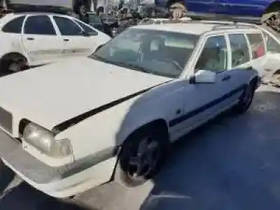 Sloopvoertuig volvo v70 familiar b5202s van het jaar 1996 aangedreven 