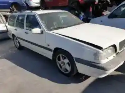 Sloopvoertuig volvo v70 familiar b5202s van het jaar 1996 aangedreven 