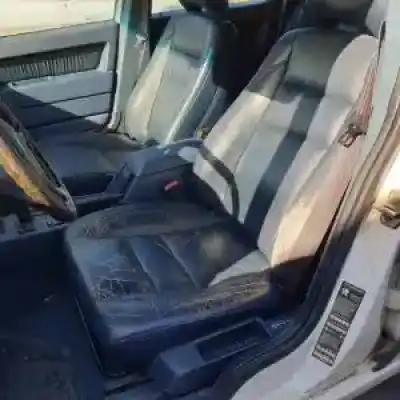 Sloopvoertuig volvo v70 familiar b5202s van het jaar 1996 aangedreven 