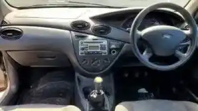 Veículo de Sucata ford focus turnier (cak) c9db do ano 1998 alimentado 