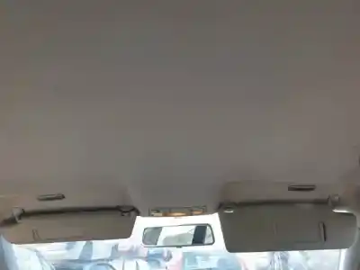 Veículo de Sucata volkswagen passat variant (3b6) awx do ano 2000 alimentado 