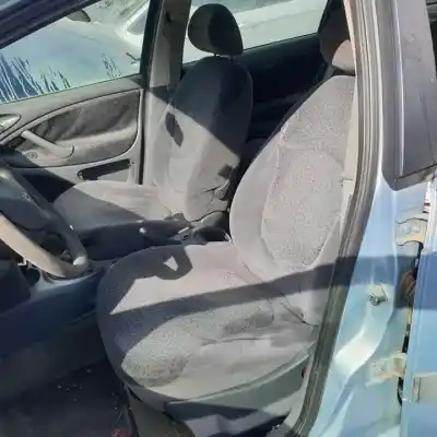 Здавання транспортного засобу citroen c5 break 6fz року 2001 потужний 