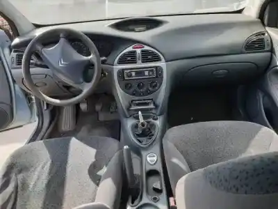 Здавання транспортного засобу citroen c5 break 6fz року 2001 потужний 